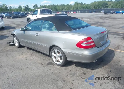 2005 Mercedes-Benz Clk 320 из США, поврежденный, VIN WDBTK65J25F146172